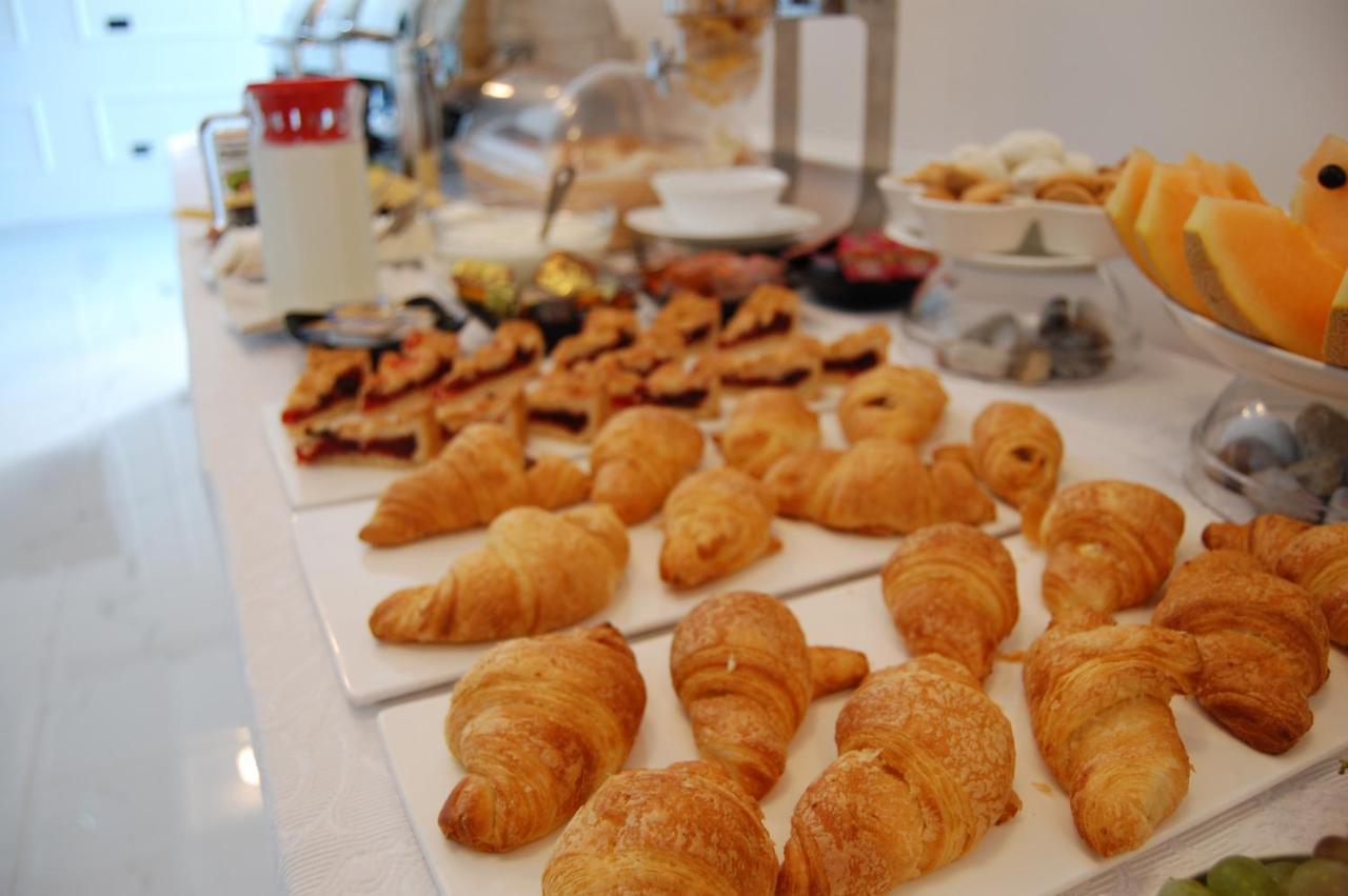 A&G Hotel Radhime Ngoại thất bức ảnh