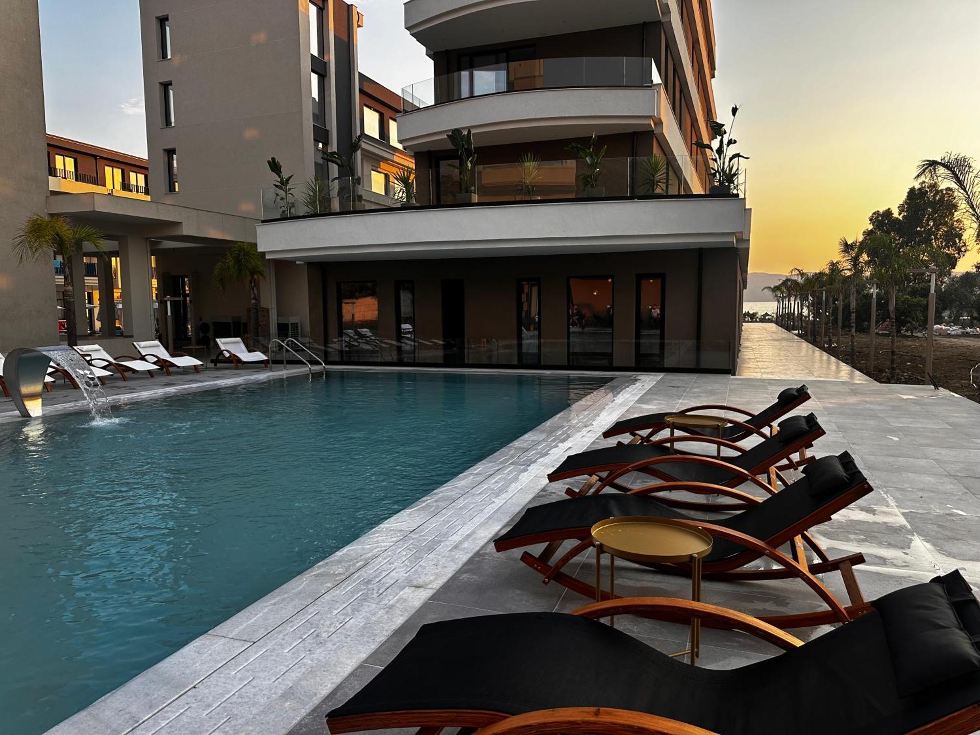 A&G Hotel Radhime Ngoại thất bức ảnh
